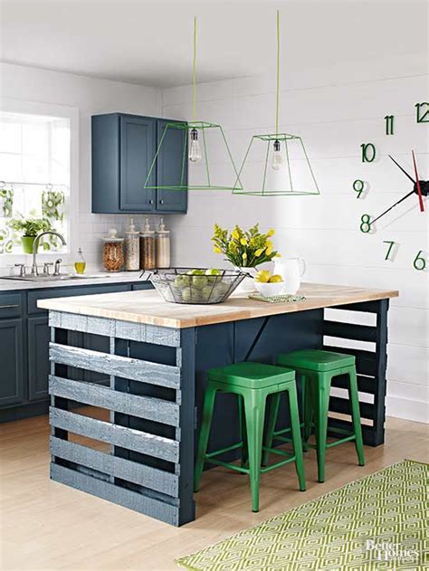 I'm so excited about this! How to Build a Kitchen Island from Wood Pallets