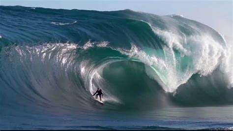 The Biggest Waves Ever Surfed Is Terrifying Page Biggestverse