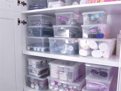 Popsugar has affiliate and advertising partnerships so we get revenue from sharing this content. Khloé Kardashian Shows Off Her Organized Medicine Cabinet ...