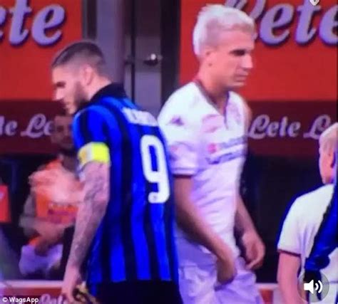 The relationship became known to the public when messi spilled. Video: Footballer Maxi Lopez snubs handshake with Icardi ...