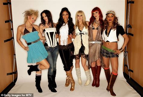 The Pussycat Dolls Announce They Are Reuniting For A Uk Tour Next Year Daily Mail Online