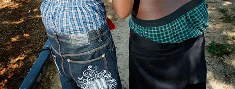 Judge Rules Ban On Saggy Pants Unconstitutional Sagging Pants Pants Fashion