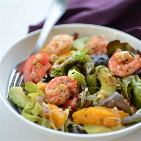 Salade de crevettes avocat et mangue à la citronnelle en 2020