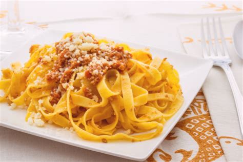 Spaghetti alla bolognese: tutta la verità su uno dei piatti più chiacchierati