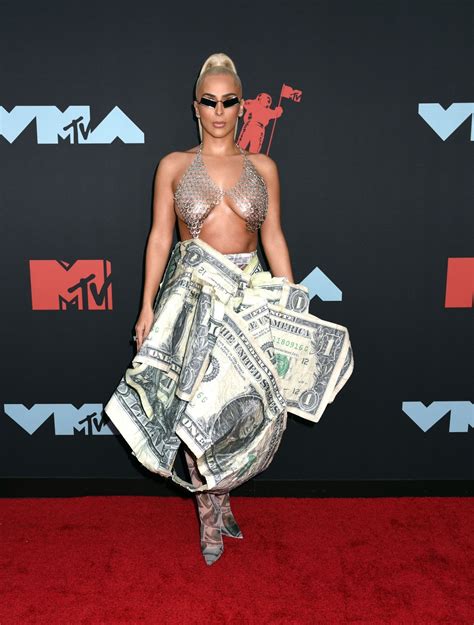 Veronica Vega Showed Off Her Tits At The 2019 MTV Video Music Awards In