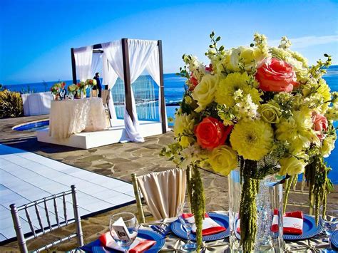 The beauty of the hotel, its mexican ambiance, impeccable service, exquisite food and drinks attracted hollywood stars and filmmakers making the rosarito beach. Oceanfront wedding In Rosarito, Mexico | Oceanfront ...