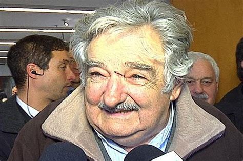 El CharrÚa Pensador José Mujica Herido Tras Temporal
