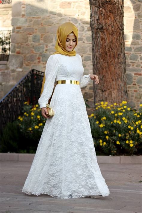 Model baju muslim syari warna putih terbaru 2021. Tampil Cantik Dengan Baju Muslim Warna Putih - Fika Shop