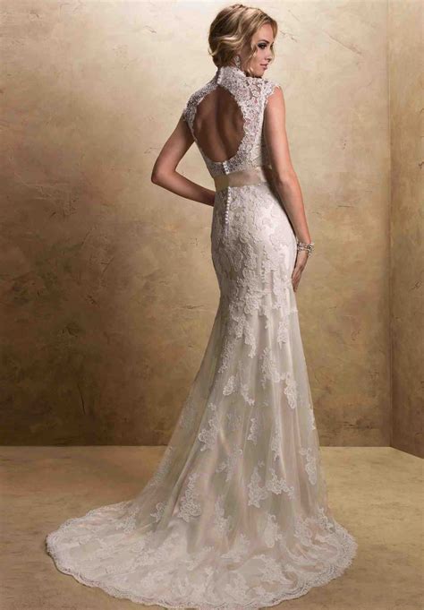 Vintage Lace Wedding Dresses Guide Wedding And Bridal Inspiration