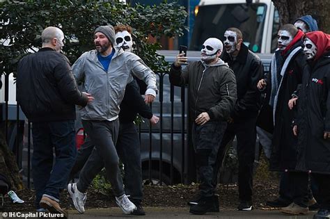 Robert Pattinsons Stunt Double Is Tackled To Ground By Thugs During