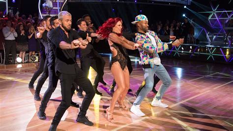 ‘dancing With The Stars’ Premieres Sept 14 View Celebrity And Pro Dancers Cast
