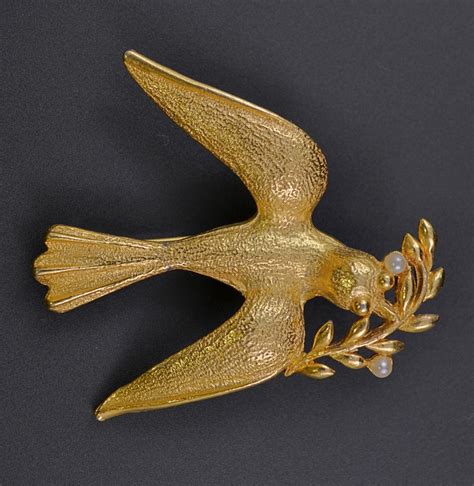 Peace Dove Olive Branch Pearl Brooch Pin Vintage Brooch Jewelry Dove