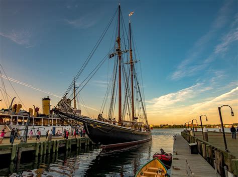 The Bluenose Ii The Bluenose Ii Sailboat In Halifax Harbou Flickr