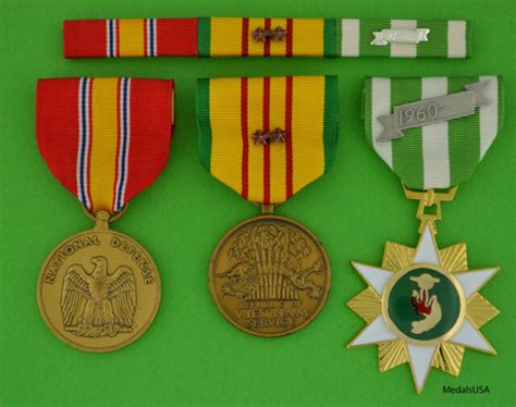 Vietnam Campaign Service National Defense Medals And Ribbon Bar 2