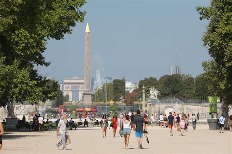 A La Découverte Des Allées Chargées Dhistoire Du Jardin Des Tuileries