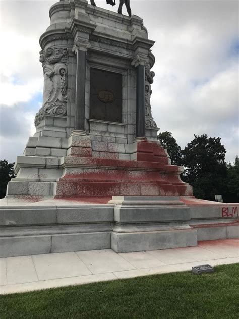 The Virginia Flaggers Richmonds Magnificent Re Lee Monument