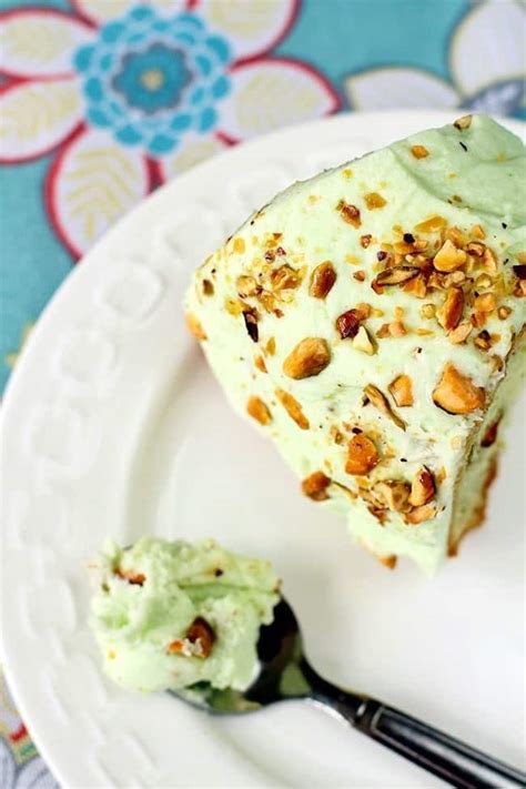 Pistachio Pudding Buttercream Frosting The Kitchen Magpie