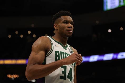 Big Game For Antetokounmpo As Bucks Down Thunder Inquirer Sports