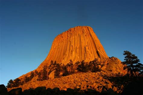 Things To Do At Devils Tower Hiking Trails Attractions And Visiting Tips