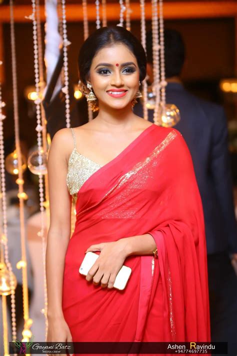 Dinakshie Priyasad Sri Lankan Actress Saree Jacket Designs Saree
