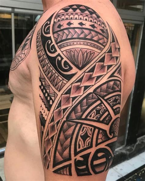Imagem Por Brian Frankel Em Tattoo Tatuagem Maori Maori Ombro Maori