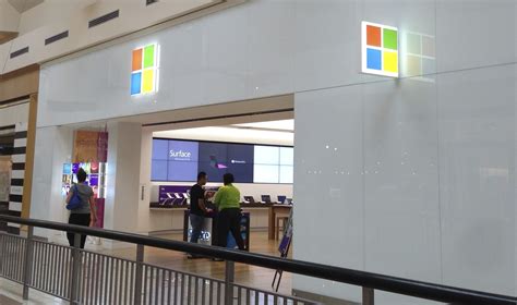 Microsoft Retail Stores A Familiar But Forgettable Experience Isource
