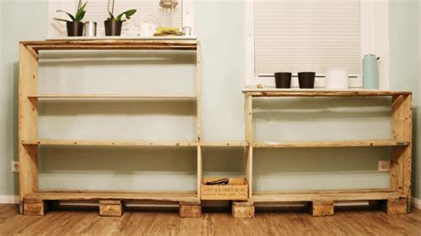 Gehen sie durch und sichern sie jede anlage mit holzschrauben. ᐅᐅ Regale aus Paletten selber bauen & kaufen ᐅ ...