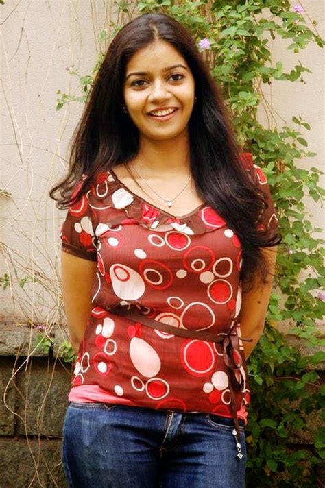 swathi hot wallpapers photos images download