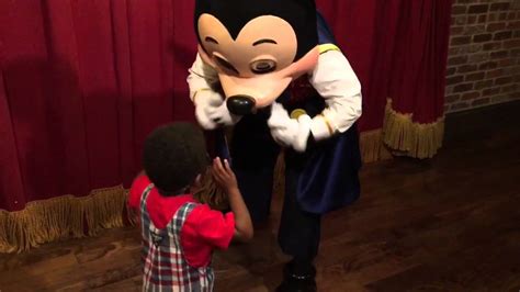 Jaxton Meets New Talking Animatronic Mickey Mouse At Walt Disney World