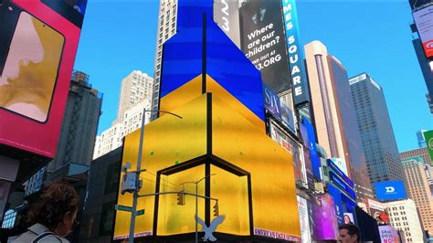 3d Digital Billboards And Huge Screens Times Square New York City 4k Hd
