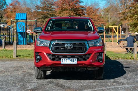 Toyota Hilux Sr5 2020 Review Au