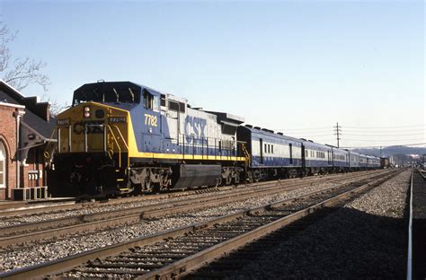 Csxs Santa Train When Union Pacific 3985 Posed As Clinchfield 676