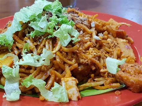 View recipe details below mee goreng is also home to indonesia and has many variations. 青蛙生活点滴 Froggy's Bits of Life: 印度"嘛嘛"炒麵配蘇東 Mamak Mee Goreng ...
