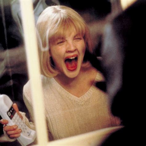 The Story Behind Scream’s 12 Minute Still Terrifying Opening Scare Drew Barrymore Drew