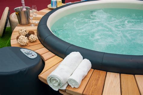 4 Practical Benefits Of Installing A Hot Tub At Home