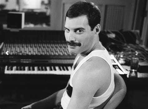 A 30 Años De La Muerte De Freddie Mercury El Nacimiento De Queen Su