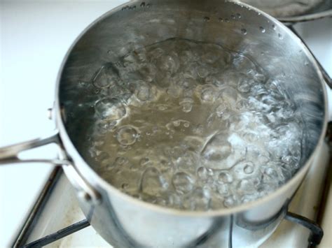 boiling water boil food simmer bubbles definition temperature does boils stove lab liquid cook know vapor degrees place point simmering