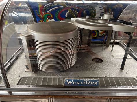 1951 1952 Wurlitzer 1400 Jukebox