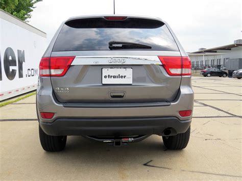 Trailer Hitch for 2012 Jeep Grand Cherokee - Curt C13182