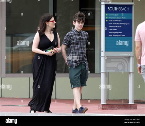 Exclusive Popular British Cook Nigella Lawson Is Spotted Out Shopping On Lincoln Road With Her