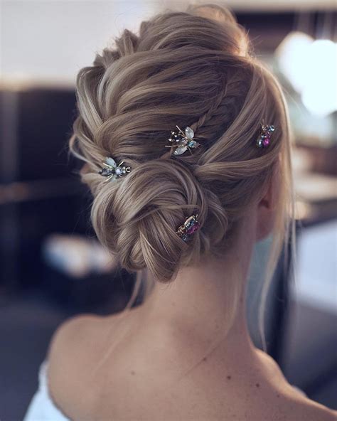 Top 20 Wedding Hairstyles For Short Hair 2023 Guide And Tips