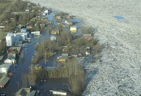Amazing Ice Jam On Yukon River Triggers Devastating Floods In Galena
