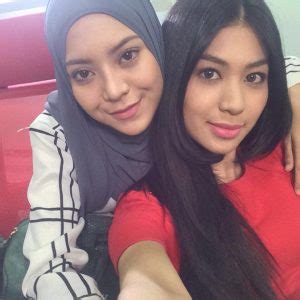 Drama terbitan primeworks studios ini menampilkan gandingan pelakon baru iaitu mawar rashid yang dipadankan dengan syafiq kyle. Biodata Natasya Mahyan, Pelakon Baru Dalam Suamiku Paling ...