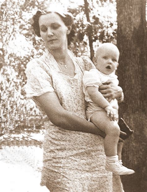 1939 July Aunt Lillian And Jerry 7mo Close Up Billie Nenninger Flickr