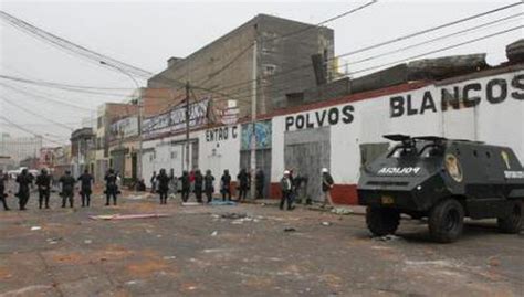 Desalojo Provoca Batalla Campal En El Cercado De Lima PERU CORREO