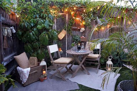 15 vertical garden ideas that'll brighten up your small space. Small Garden Ideas For Tiny Outdoor Spaces Summer 2018 ...