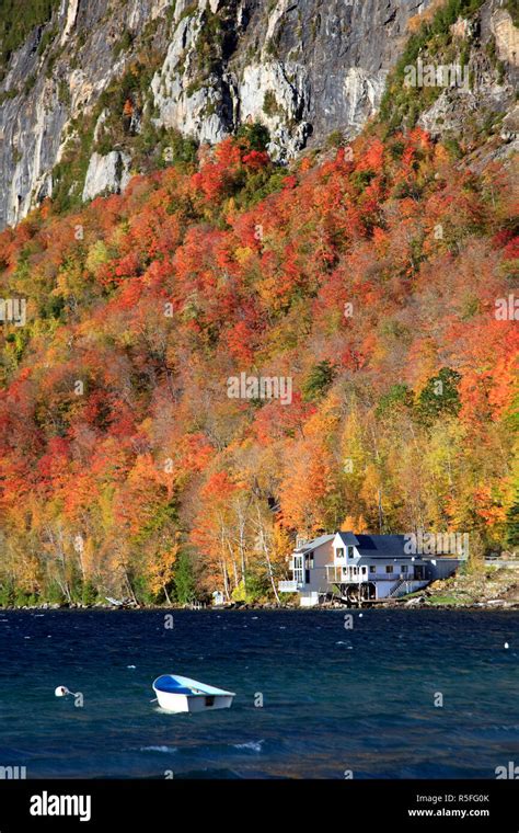 Usa New England Vermont Westmore Lake Willoughby Fall Foliage