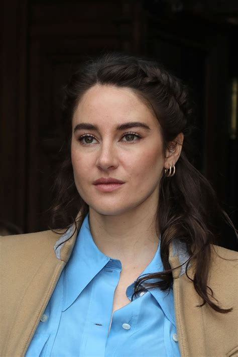 Check out the latest pictures, photos and images of shailene woodley from 2020. Shailene Woodley Arrives at Stella McCartney Fashion Show in Paris 2 Mar-2020 - Celebrity Photos ...
