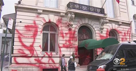 New York Citys Russian Consulate Vandalized With Red Spray Paint Cbs