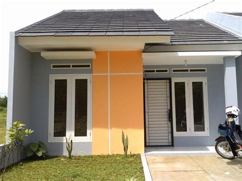 Berikut adalah beberapa contoh desain taman depan rumah sederhana yang bisa menjadi inspirasi untuk menghias taman mungil di rumah minimalis anda 20+ Inspirasi Model Desain Rumah Sederhana untuk Keluarga ...